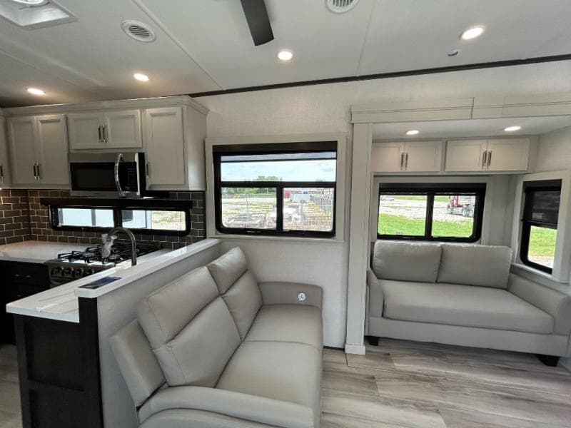 2025 Keystone 2025 Keystone Alpine - thumbnail 41