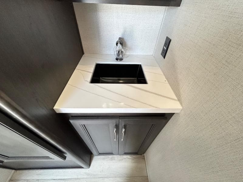 2025 Keystone 2025 Keystone Alpine - thumbnail 48