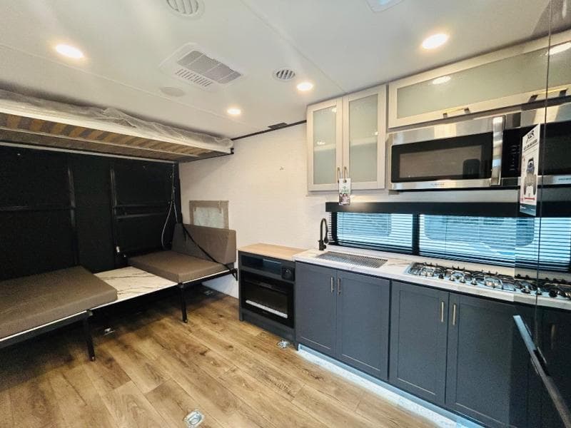 2026 Forest River 2026 Forest River Xlr Boost Toy Hauler - thumbnail 15