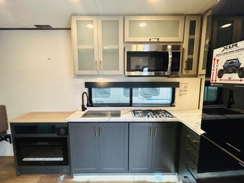 2026 Forest River 2026 Forest River Xlr Boost Toy Hauler - thumbnail 27