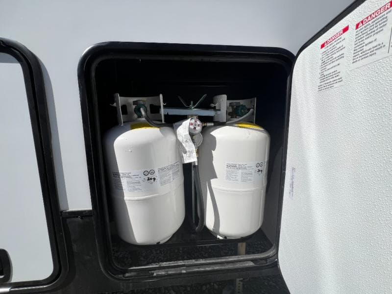 2025 Forest River 2025 Forest River Xlr Boost Toy Hauler - thumbnail 11