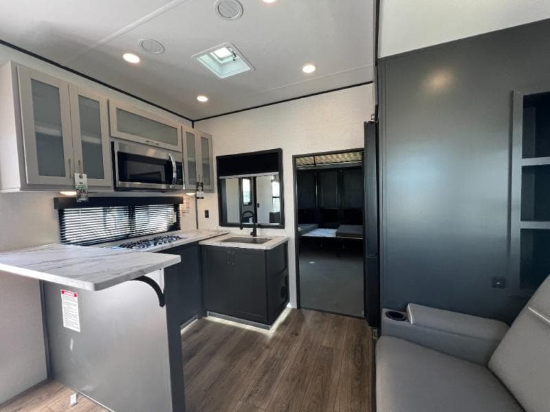 2025 Forest River 2025 Forest River Xlr Boost Toy Hauler - thumbnail 19