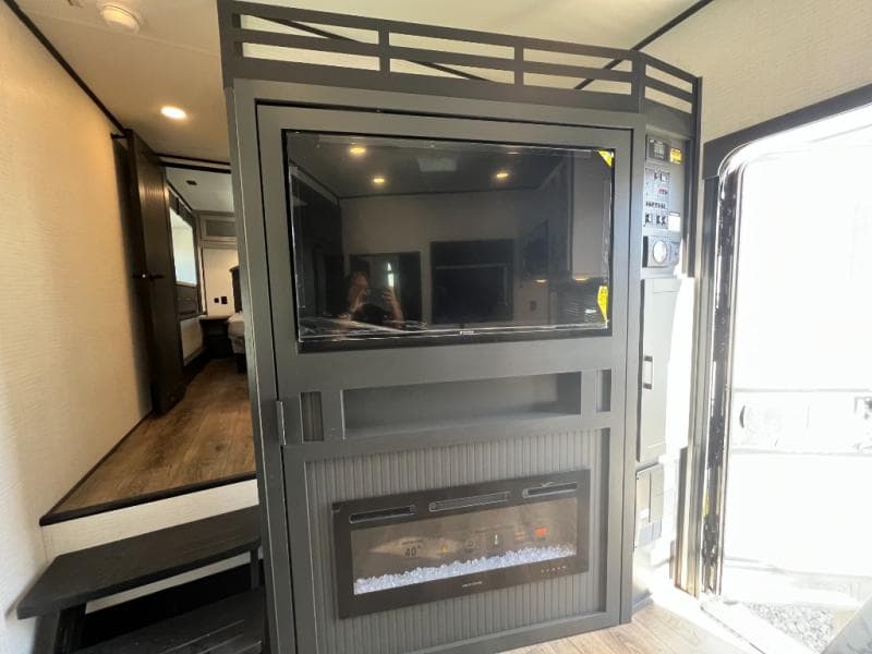 2025 Forest River 2025 Forest River Xlr Boost Toy Hauler - thumbnail 20