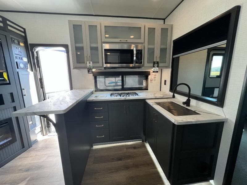 2025 Forest River 2025 Forest River Xlr Boost Toy Hauler - thumbnail 21