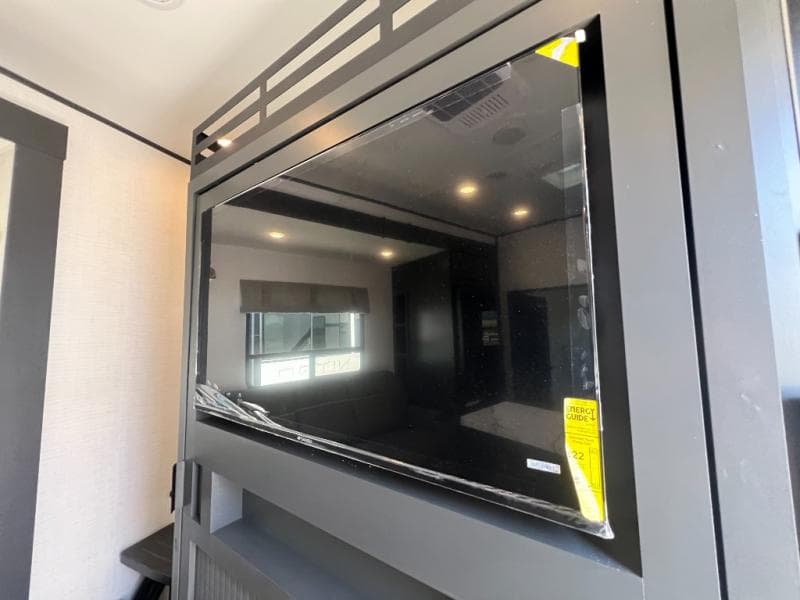 2025 Forest River 2025 Forest River Xlr Boost Toy Hauler - thumbnail 24