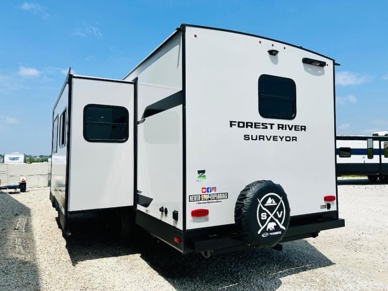2026 Forest River 2026 Forest River Surveyor - thumbnail 6