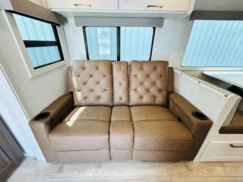 2026 Forest River 2026 Forest River Surveyor - thumbnail 17