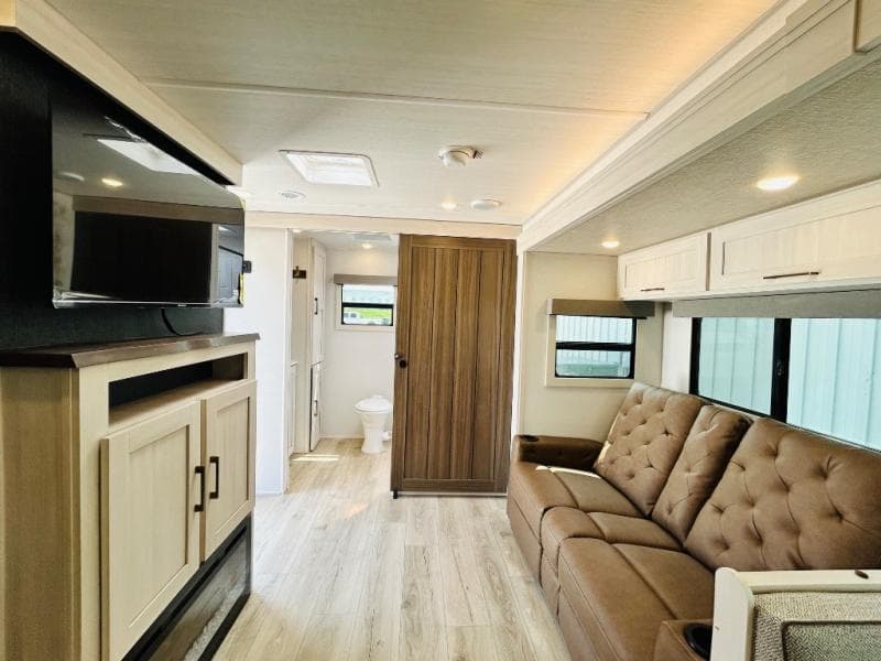 2026 Forest River 2026 Forest River Surveyor - thumbnail 35