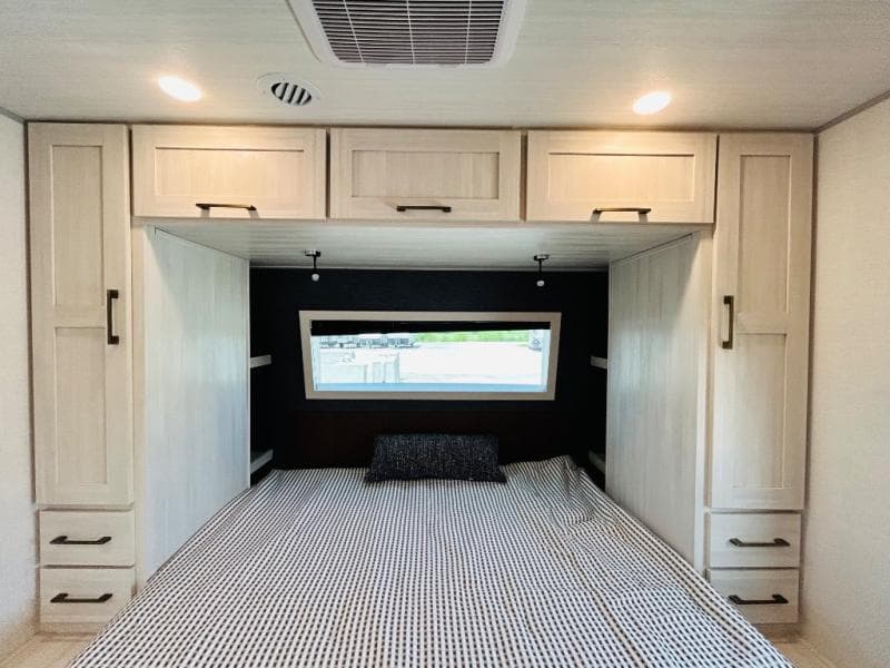 2026 Forest River 2026 Forest River Surveyor - thumbnail 37