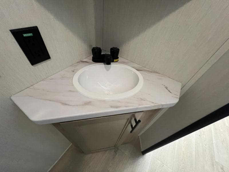 2026 Forest River 2026 Forest River Cherokee Wolf Pup Black Label - thumbnail 35