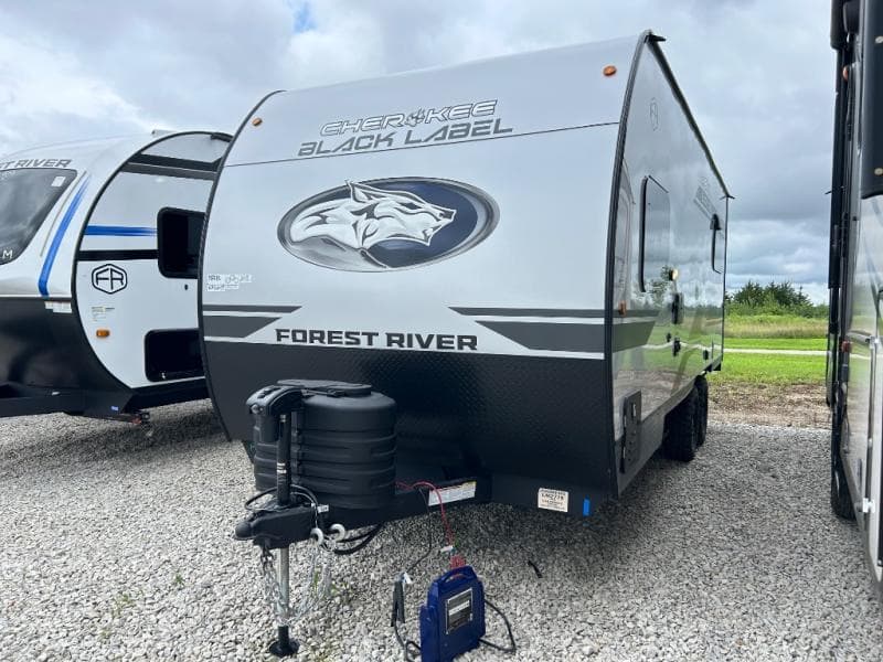 2026 Forest River 2026 Forest River Cherokee Grey Wolf Black Label Toy Hauler - thumbnail 4
