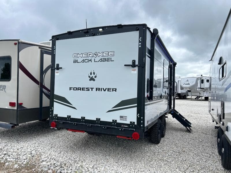 2026 Forest River 2026 Forest River Cherokee Grey Wolf Black Label Toy Hauler - thumbnail 7
