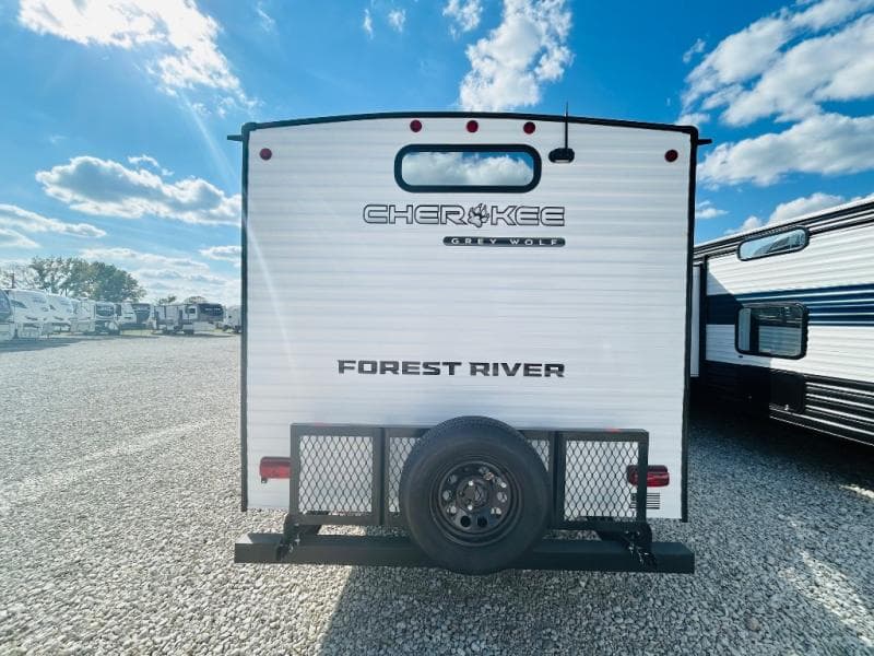 2026 Forest River 2026 Forest River Cherokee Grey Wolf - thumbnail 5