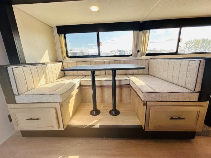 2026 Forest River 2026 Forest River Cherokee Grey Wolf - thumbnail 43