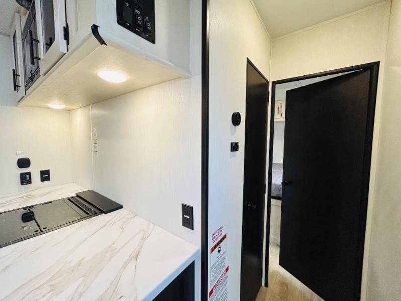 2026 Forest River 2026 Forest River Vengeance Rogue SUT - thumbnail 14