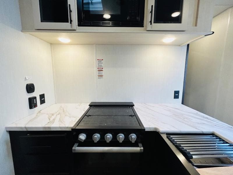 2026 Forest River 2026 Forest River Vengeance Rogue SUT - thumbnail 27