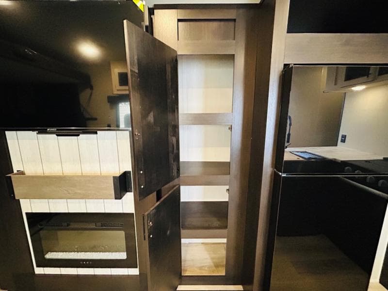 2026 Forest River 2026 Forest River Vengeance Rogue SUT - thumbnail 35