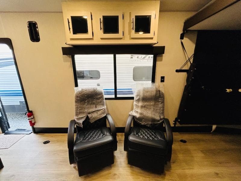 2026 Forest River 2026 Forest River Vengeance Rogue SUT - thumbnail 43