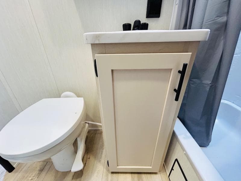 2026 Forest River 2026 Forest River Vengeance Rogue SUT - thumbnail 50