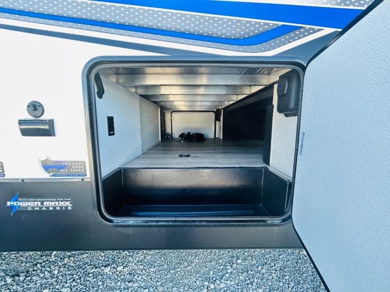 2026 Forest River 2026 Forest River Vengeance Rogue Armored Toy Hauler - thumbnail 9