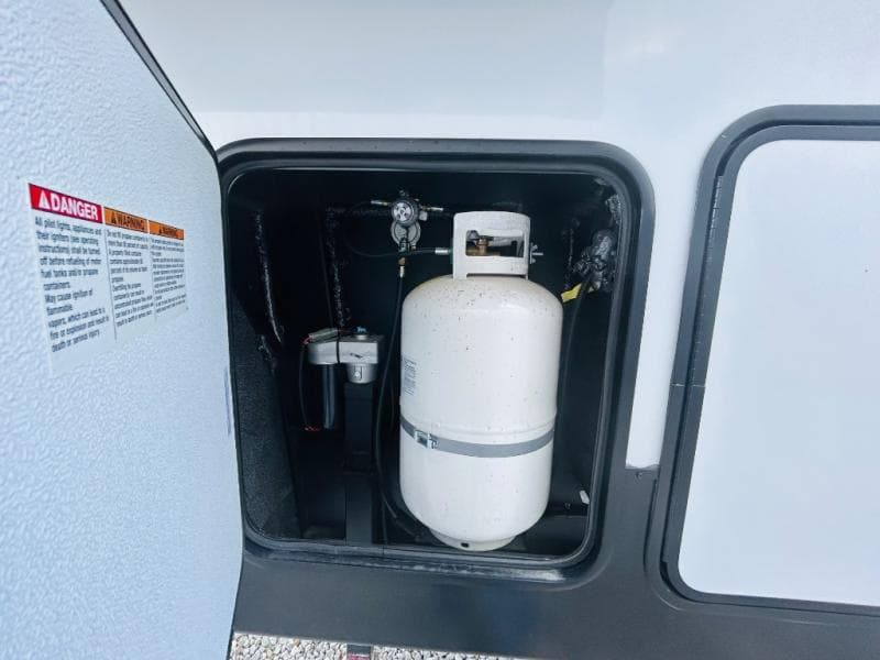 2026 Forest River 2026 Forest River Vengeance Rogue Armored Toy Hauler - thumbnail 11