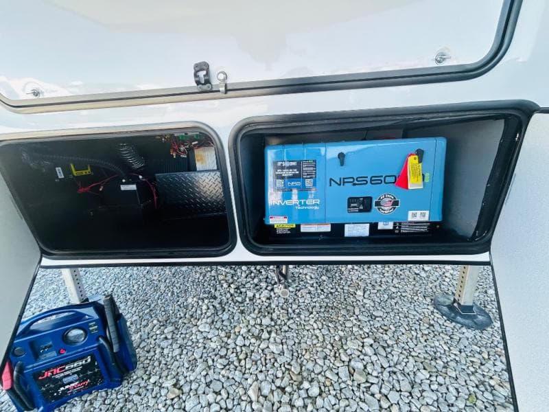 2026 Forest River 2026 Forest River Vengeance Rogue Armored Toy Hauler - thumbnail 12