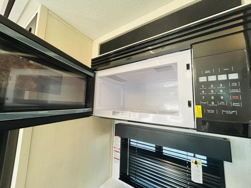 2026 Forest River 2026 Forest River Vengeance Rogue Armored Toy Hauler - thumbnail 24