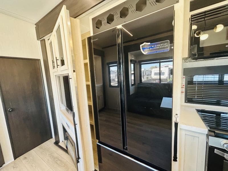 2026 Forest River 2026 Forest River Vengeance Rogue Armored Toy Hauler - thumbnail 27