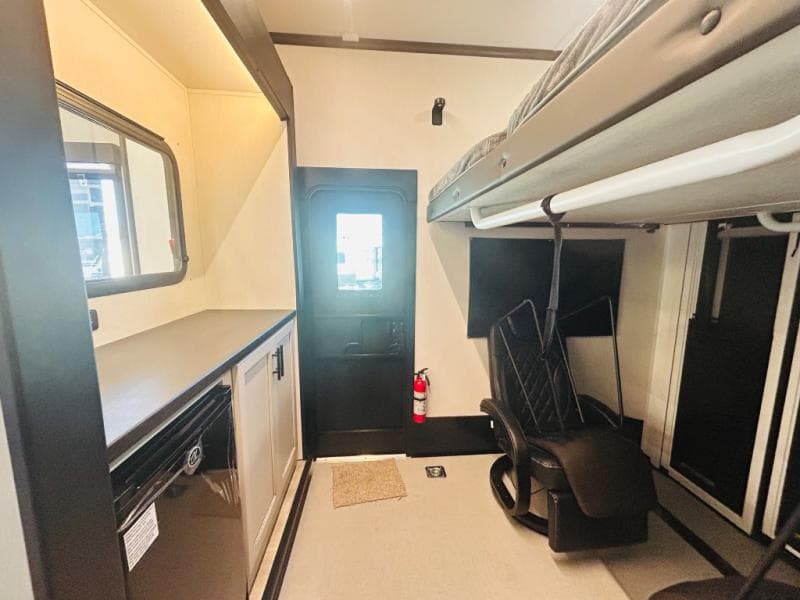 2026 Forest River 2026 Forest River Vengeance Rogue Armored Toy Hauler - thumbnail 37