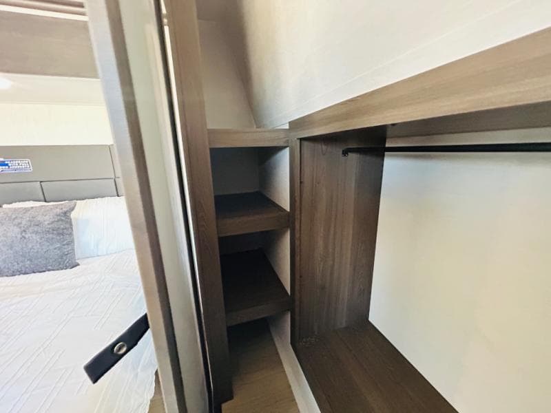 2026 Forest River 2026 Forest River Vengeance Rogue Armored Toy Hauler - thumbnail 60