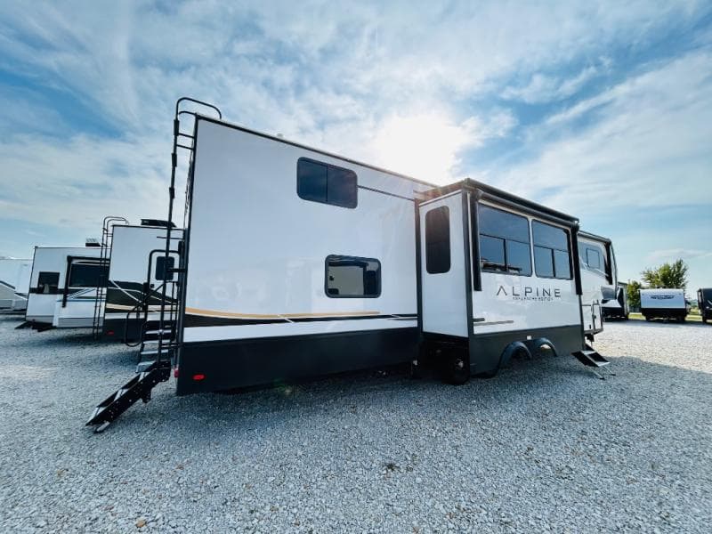 2025 Keystone 2025 Keystone Alpine Avalanche Edition - thumbnail 5