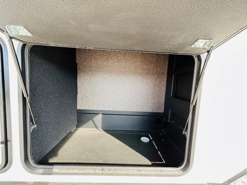 2025 Keystone 2025 Keystone Alpine Avalanche Edition - thumbnail 15