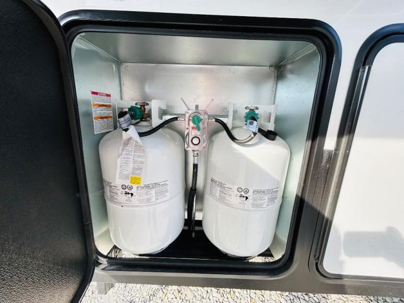 2025 Keystone 2025 Keystone Alpine Avalanche Edition - thumbnail 16