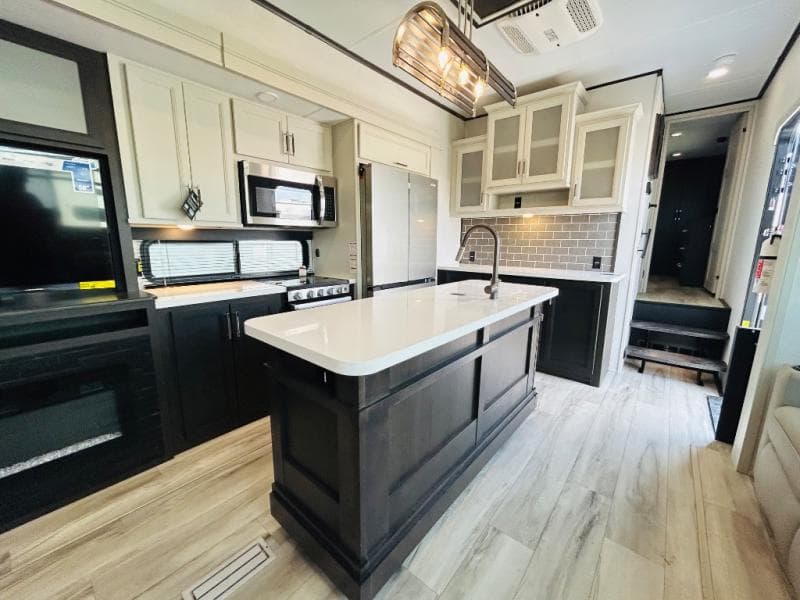 2025 Keystone 2025 Keystone Alpine Avalanche Edition - thumbnail 30