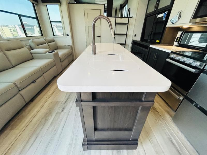 2025 Keystone 2025 Keystone Alpine Avalanche Edition - thumbnail 32