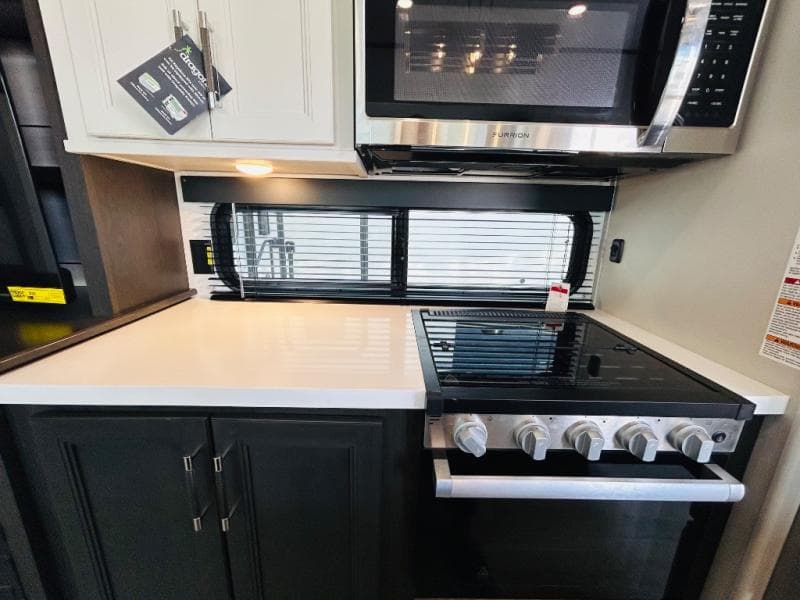 2025 Keystone 2025 Keystone Alpine Avalanche Edition - thumbnail 50