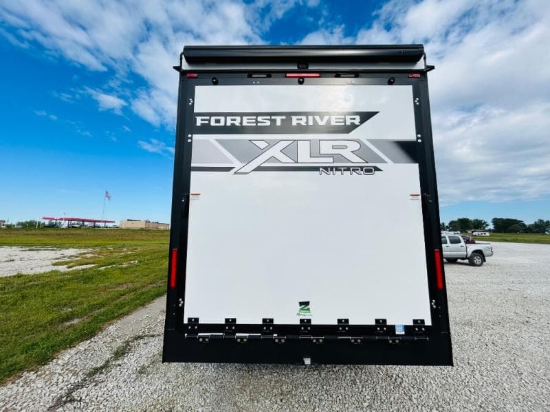 2026 Forest River 2026 Forest River Xlr Nitro Toy Hauler - thumbnail 6