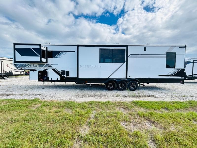 2026 Forest River 2026 Forest River Xlr Nitro Toy Hauler - thumbnail 8