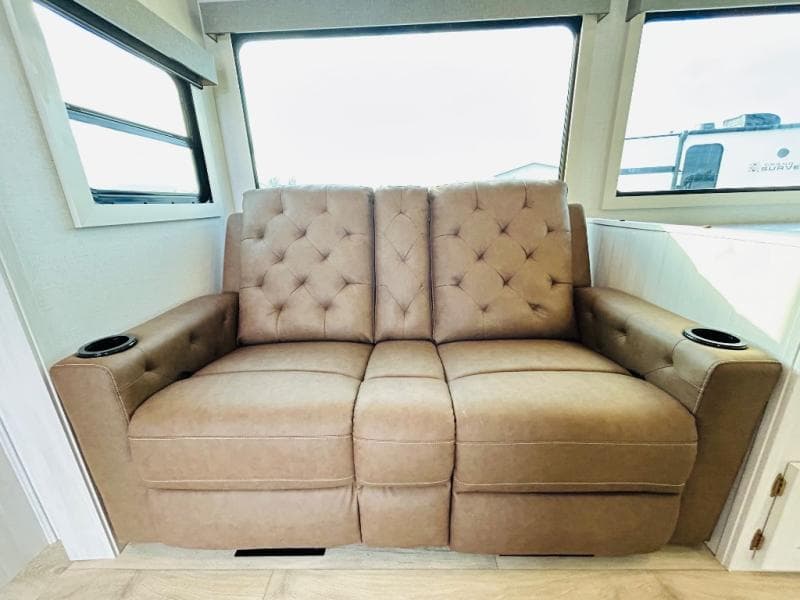 2026 Forest River 2026 Forest River Surveyor Legend - thumbnail 17