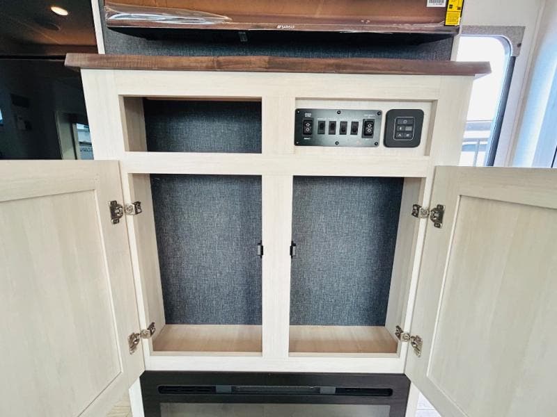 2026 Forest River 2026 Forest River Surveyor Legend - thumbnail 32