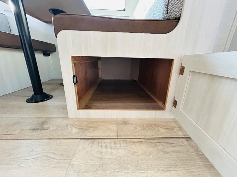 2026 Forest River 2026 Forest River Surveyor Legend - thumbnail 40