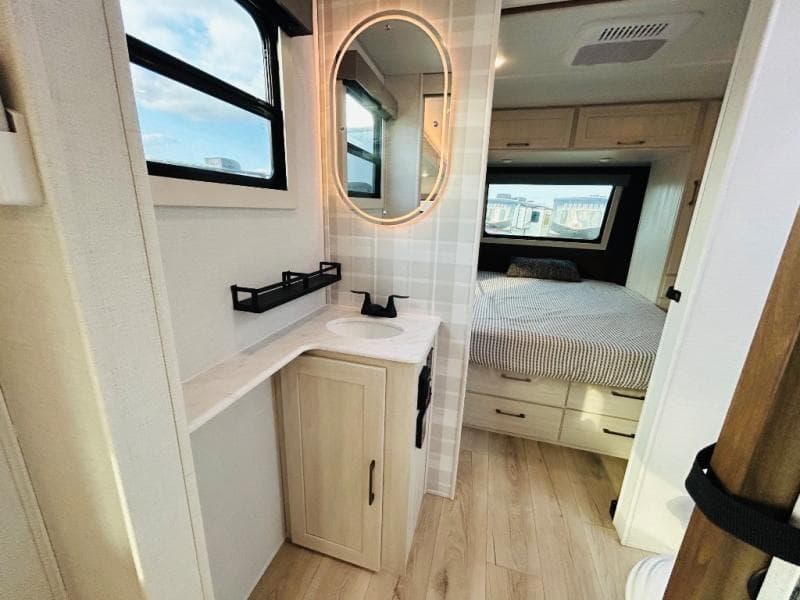 2026 Forest River 2026 Forest River Surveyor Legend - thumbnail 42