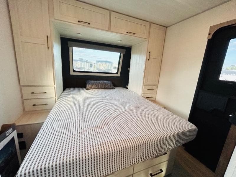 2026 Forest River 2026 Forest River Surveyor Legend - thumbnail 51