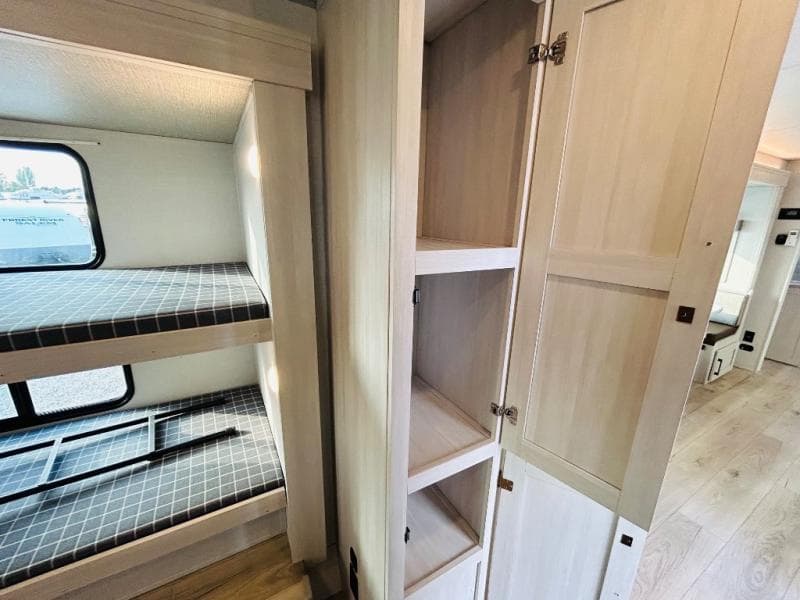 2026 Forest River 2026 Forest River Surveyor Legend - thumbnail 72