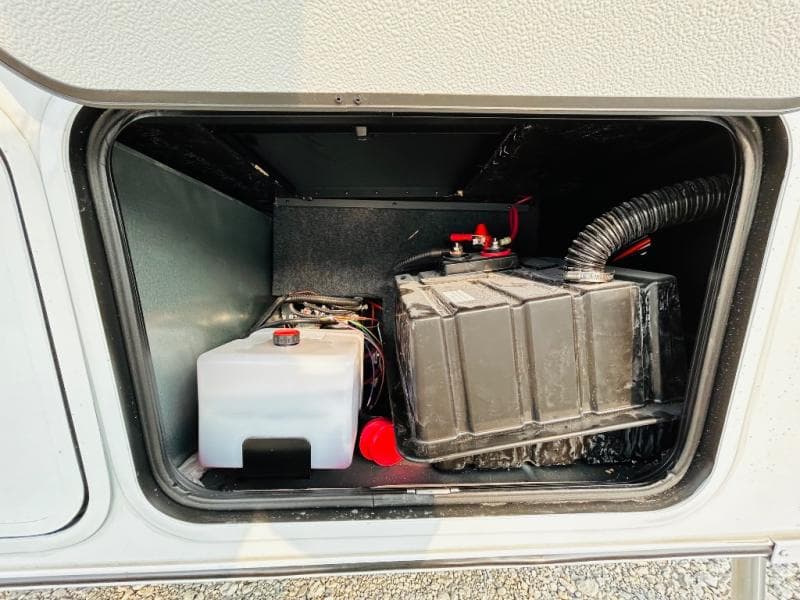 2026 Keystone RV 2026 Keystone RV Fuzion Toy Hauler - thumbnail 15