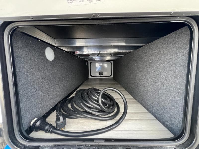 2026 Keystone 2026 Keystone Fuzion Impact Edition Toy Hauler - thumbnail 12