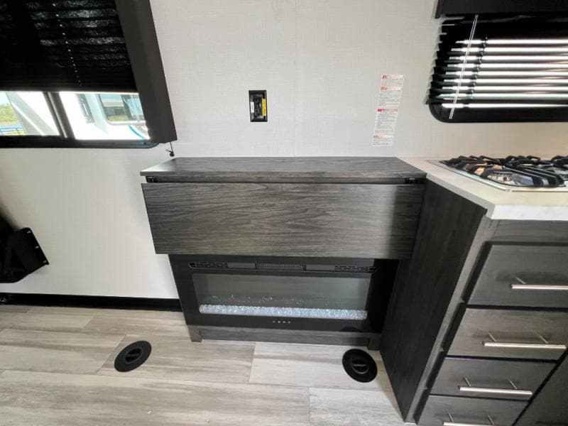 2026 Keystone 2026 Keystone Fuzion Impact Edition Toy Hauler - thumbnail 20