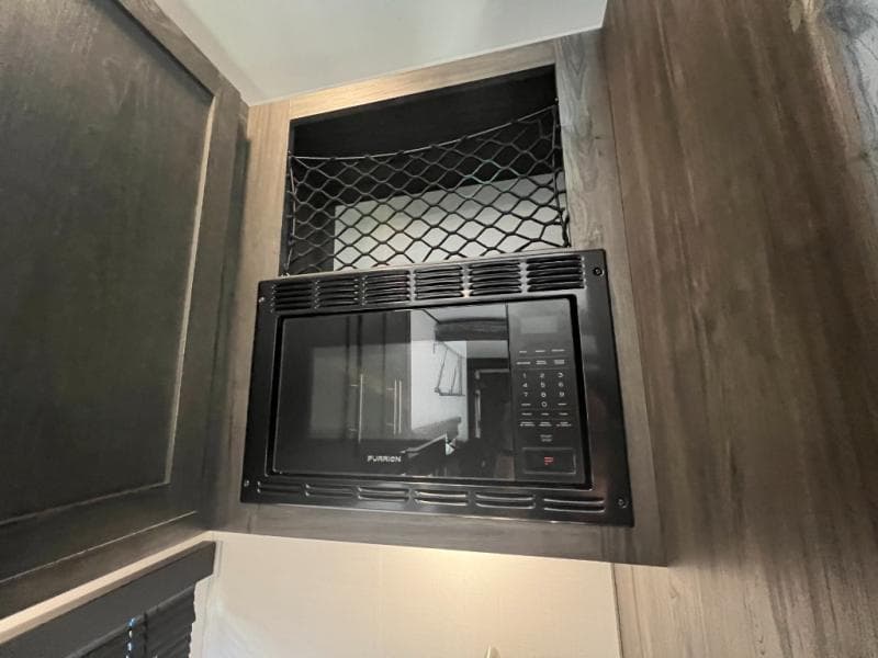 2026 Keystone 2026 Keystone Fuzion Impact Edition Toy Hauler - thumbnail 24