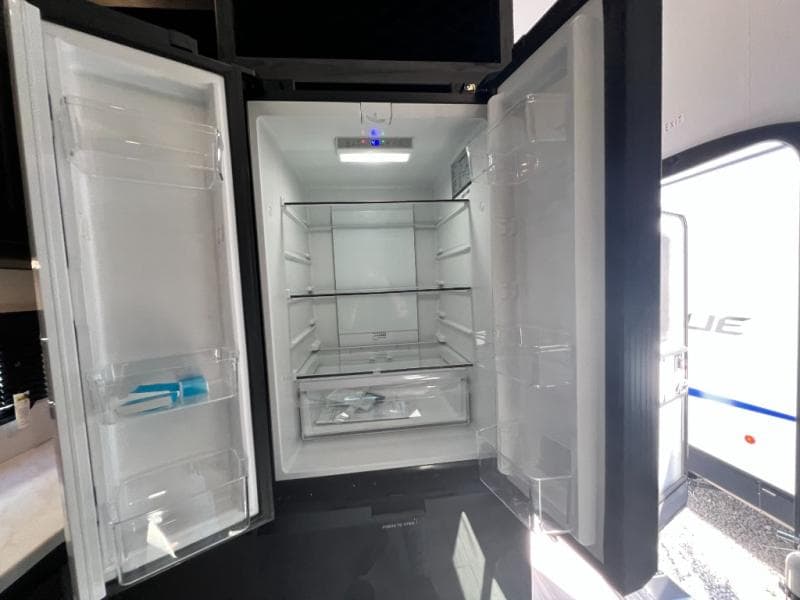 2026 Keystone 2026 Keystone Fuzion Impact Edition Toy Hauler - thumbnail 27