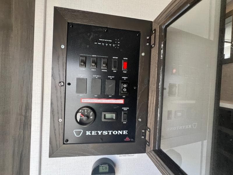 2026 Keystone 2026 Keystone Fuzion Impact Edition Toy Hauler - thumbnail 28